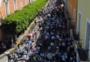 Manifestantes exigen diálogo directo con la Gobernadora de Tlaxcala Lorena Cuéllar.